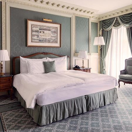 Grand Hotel Wien Esterno foto A bedroom at the hotel