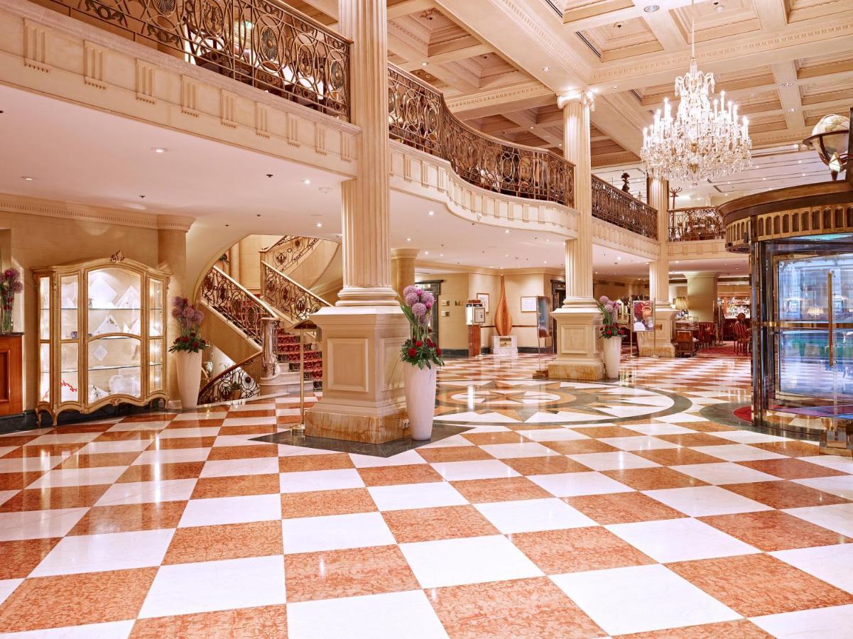 Grand Hotel Wien Esterno foto Lobby