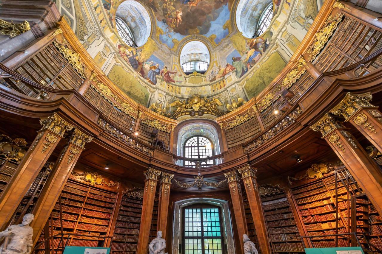 Grand Hotel Wien Esterno foto The library of the abbey